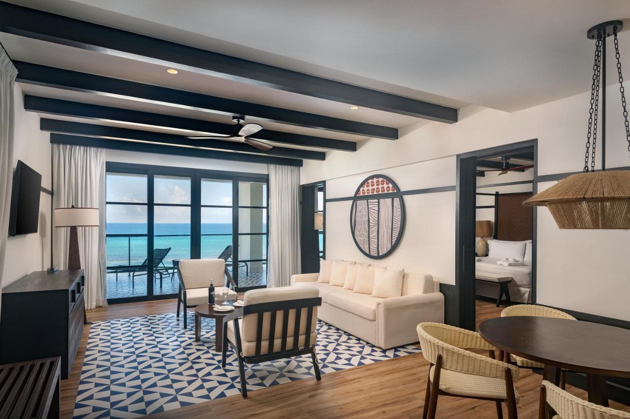 Ocean Eden Bay (Adults Only) Hotel Spring Rises Bagian luar foto Suite at the Hilton Garden Inn, Cancun