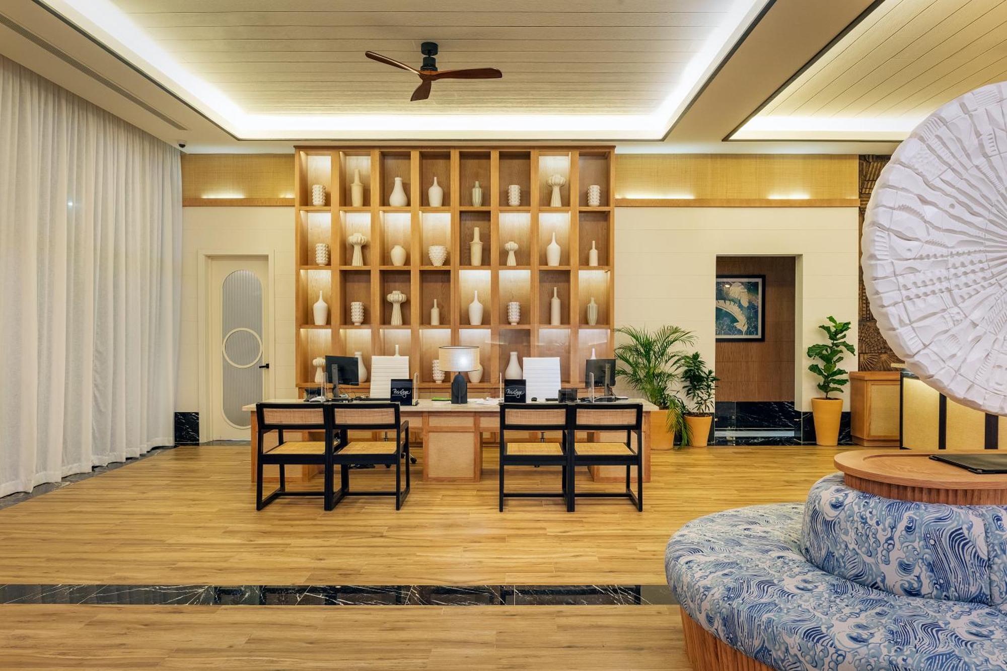 Ocean Eden Bay (Adults Only) Hotel Spring Rises Bagian luar foto The lobby of the hotel