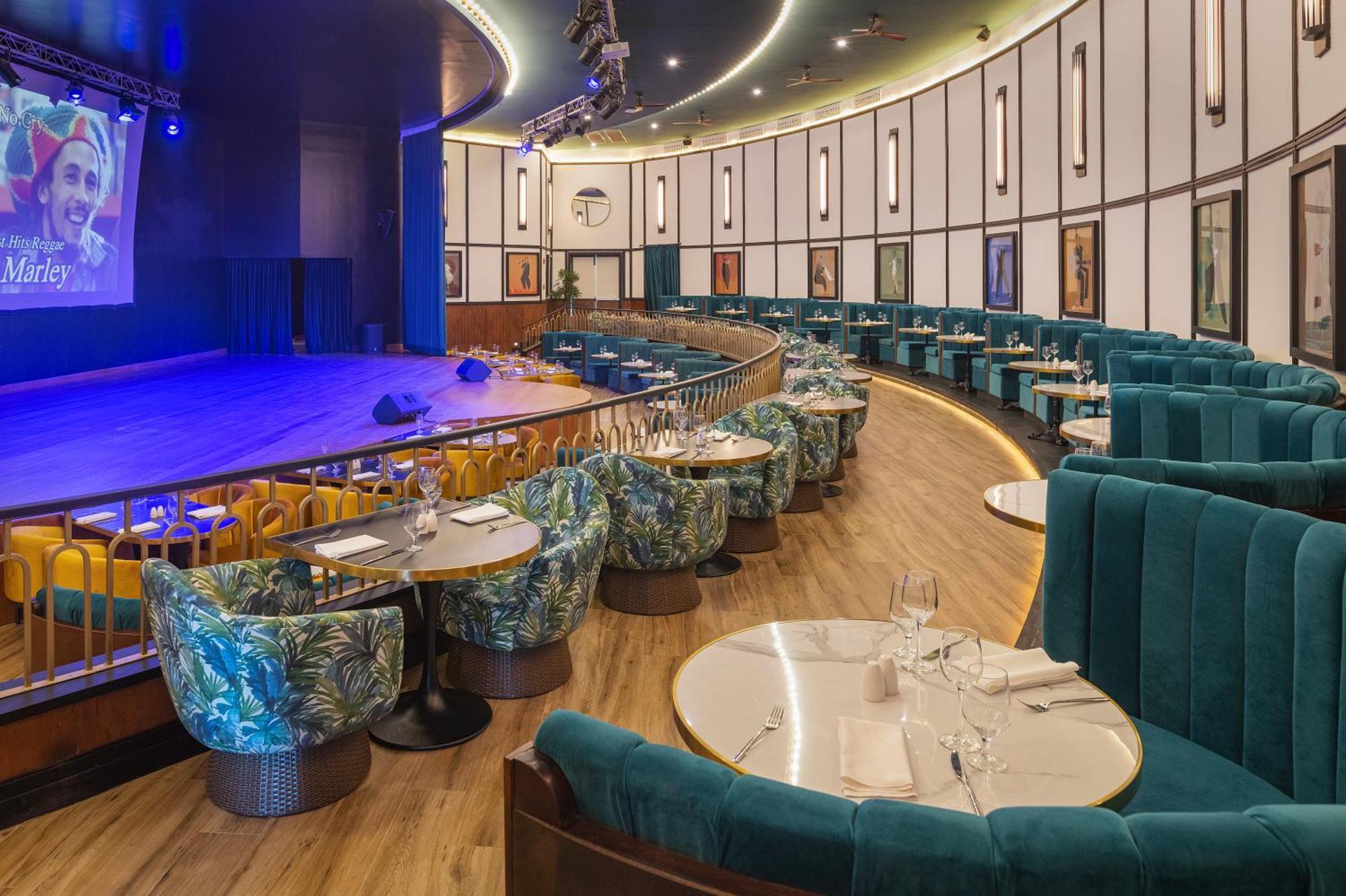 Ocean Eden Bay (Adults Only) Hotel Spring Rises Bagian luar foto The interior of the restaurant